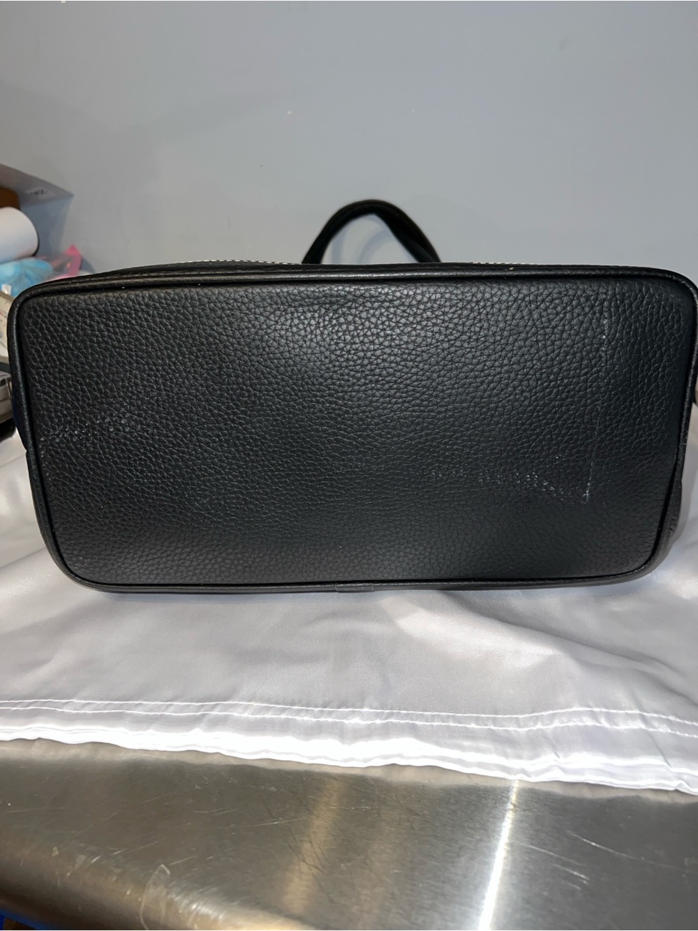 Dooney & Bourke Black and Gray Signature Shoulder Bag no call outs - Picture 4 of 10